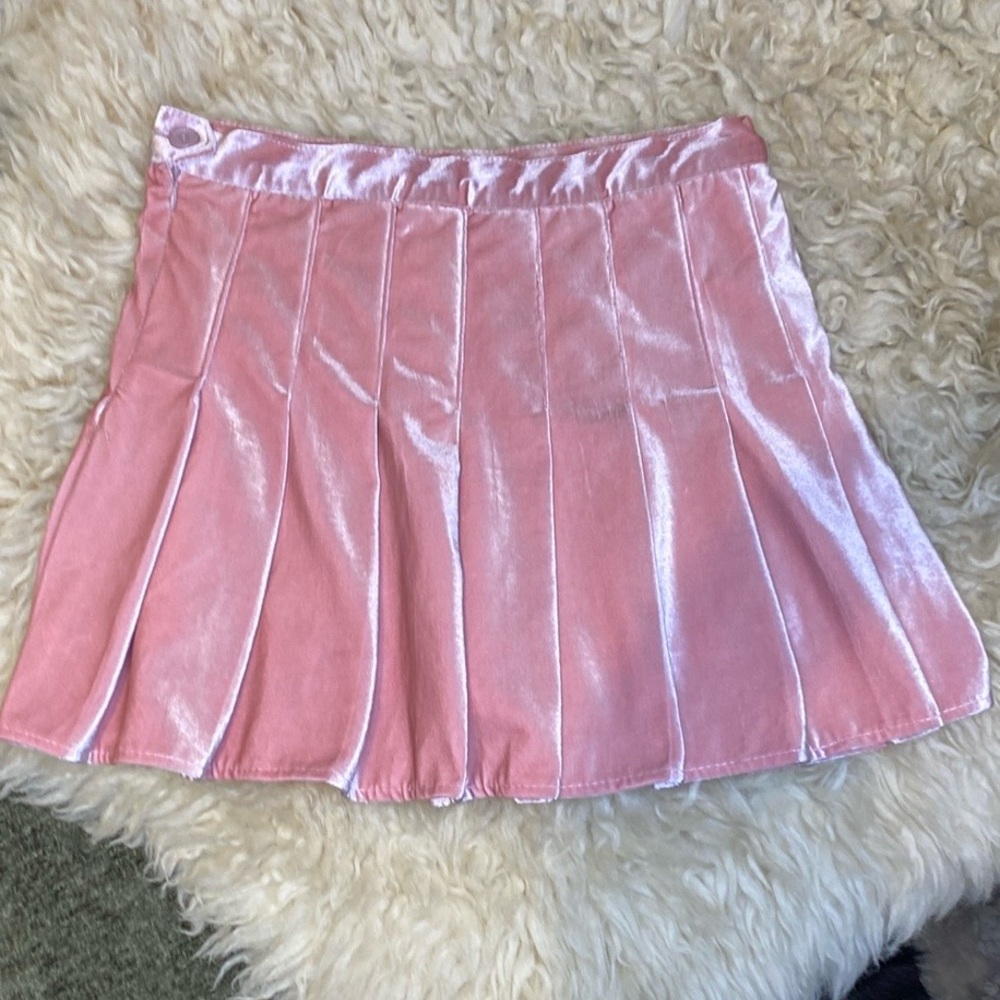 Elegant Pink Velvet Mini Skirt - Picture 4 of 4
